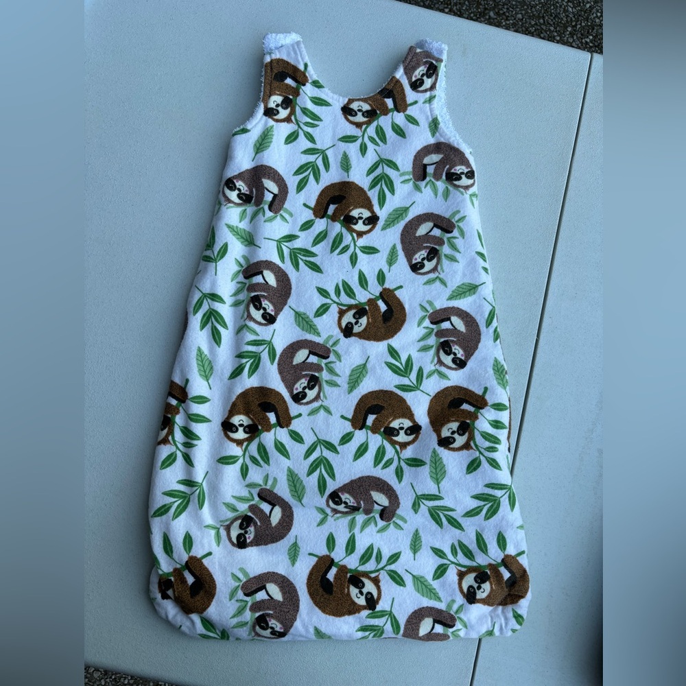 Adorable Sloth Print Baby Sleeping sack